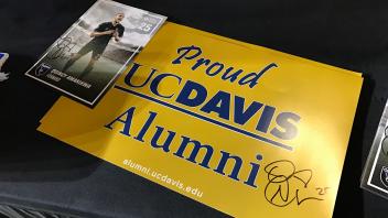 Alumni Sign