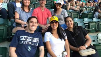 Group of UC Davis alumni at a Seattle Mariners game