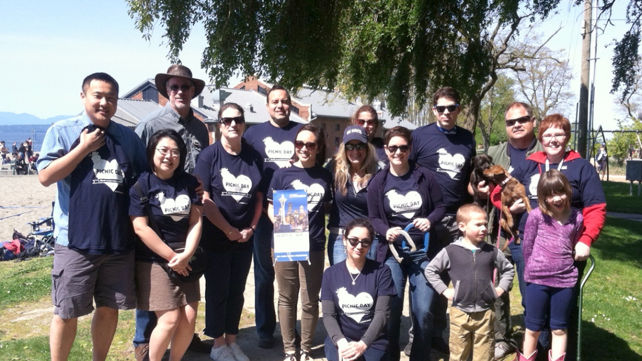 Members of the Seattle chapter of the Cal Aggie Alumni Association gathered to show their Aggie pride on Picnic Day