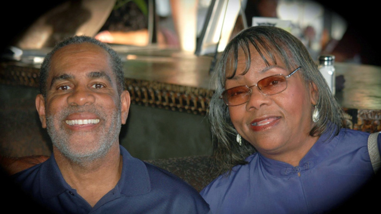 Linda Alexander ’72, pictured here with Robert “Bobby” Woods ’76, at a social mixer benefitting 5A scholarships