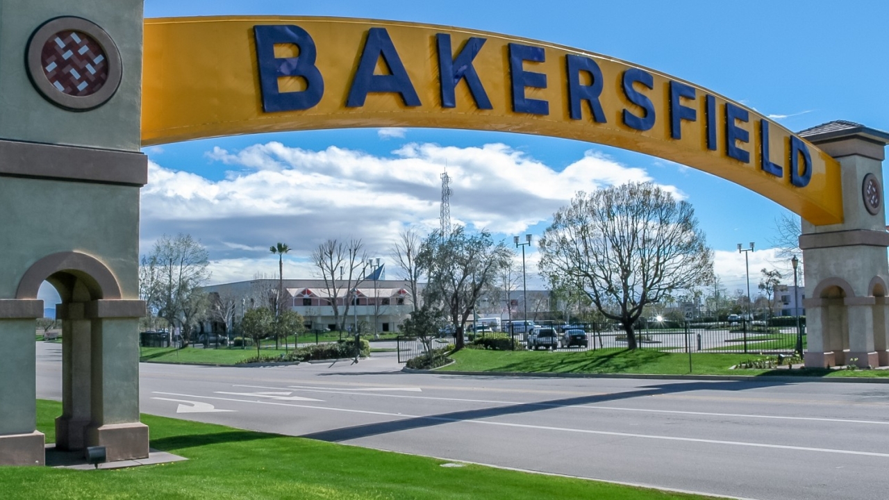 Bakersfield Sign