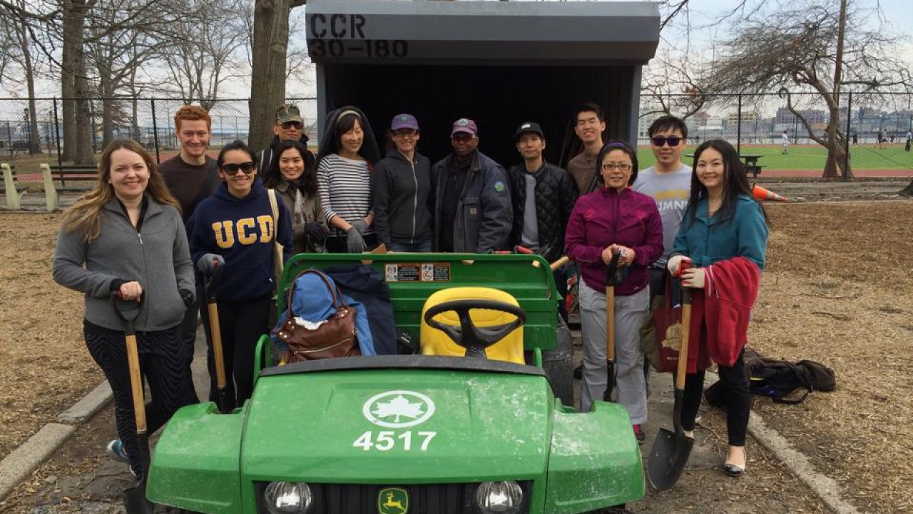 NYC Aggies participating in a cleanup event