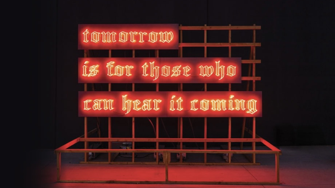 Ojo neon red lights