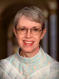 Headshot of Sandra Reed